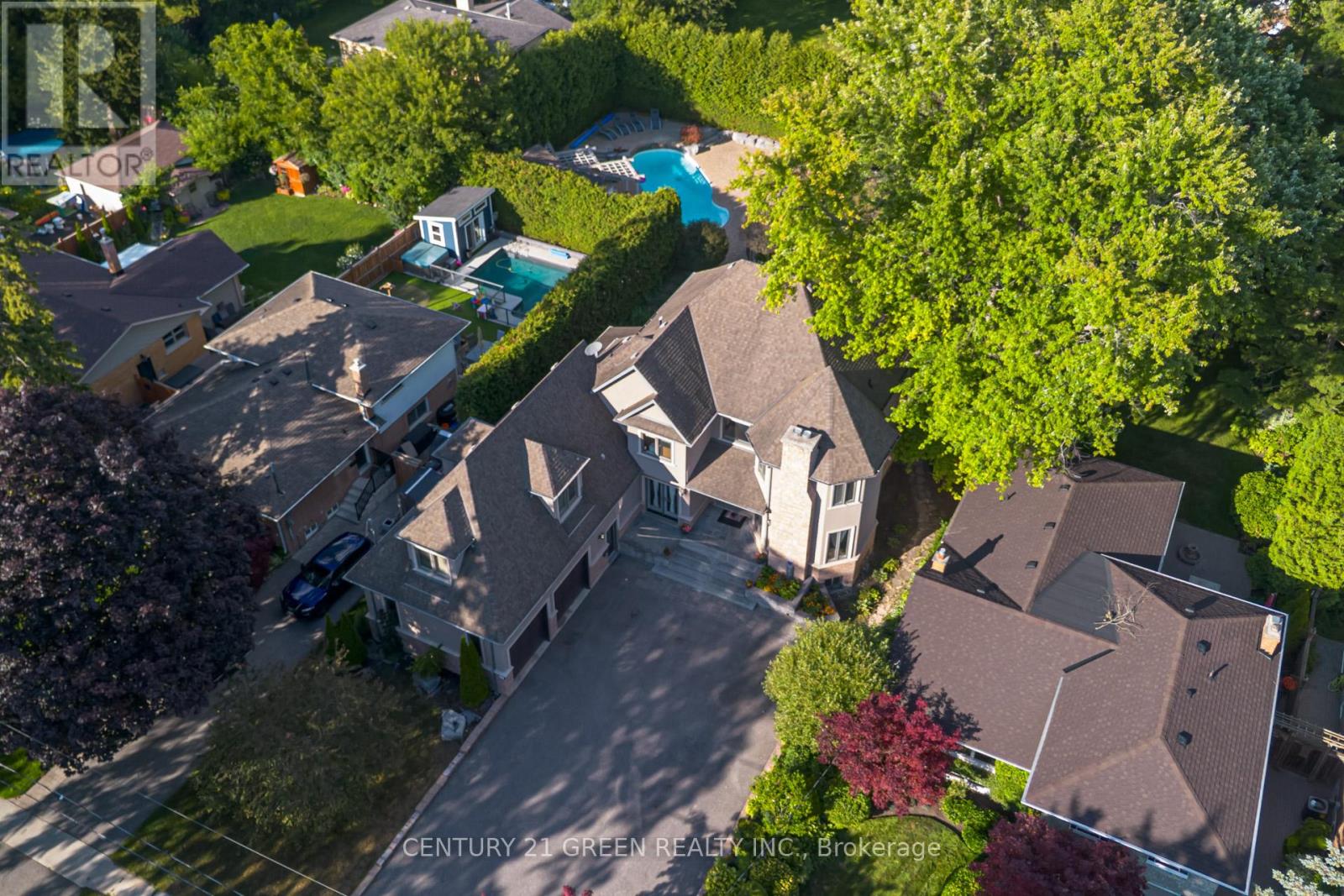 Photo 12 of 117 Raglan Street, Whitby ON