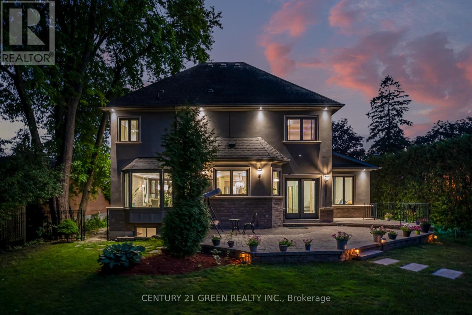 Photo 14 of 117 Raglan Street, Whitby ON