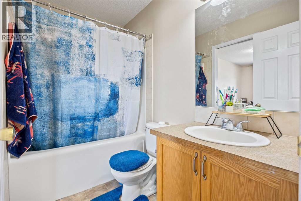 Single Family House for Sale in   Tarawood Lane NE Taradale Calgary 