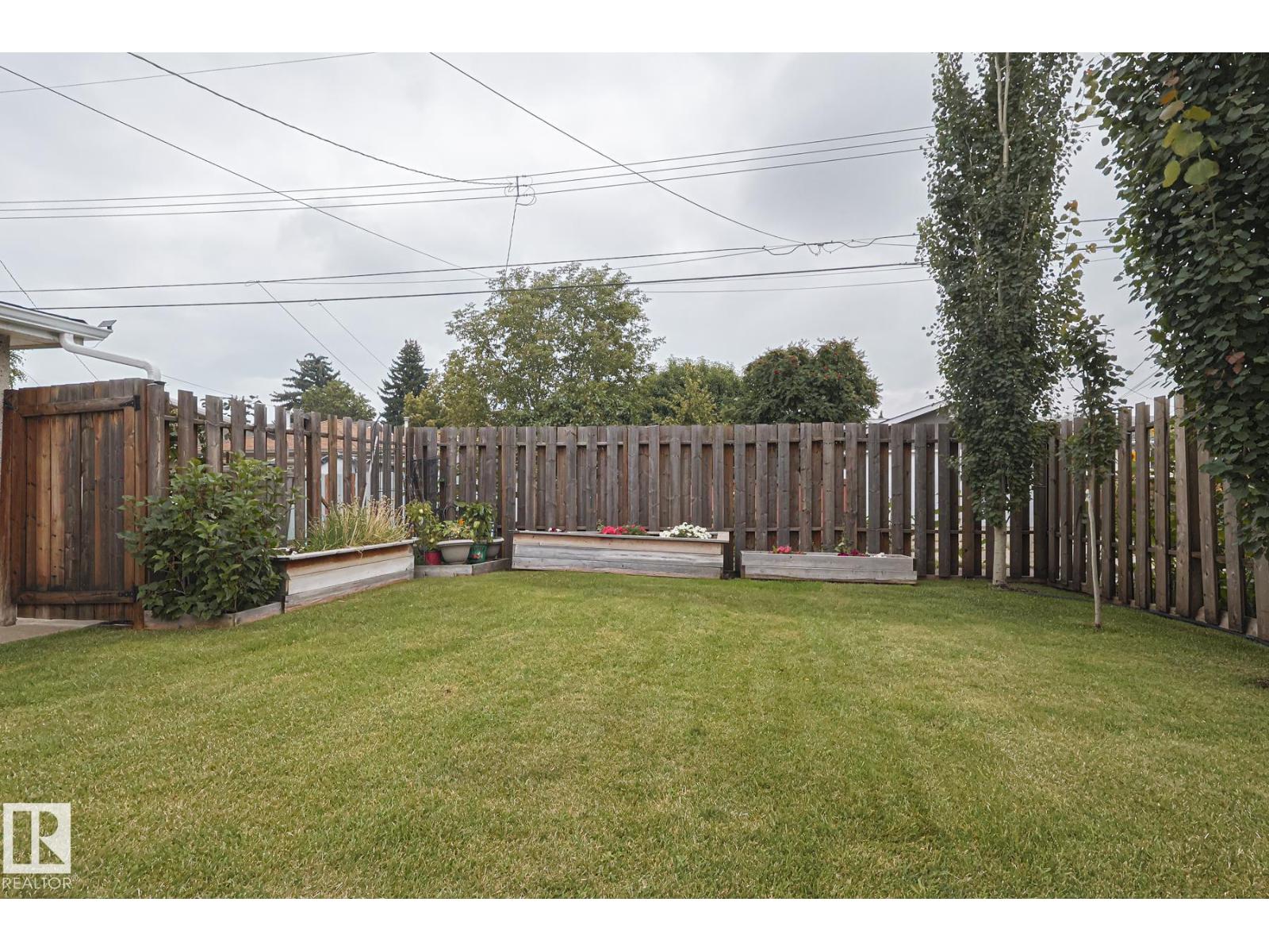 Photo 60 of 10319 45 St Nw, Edmonton AB