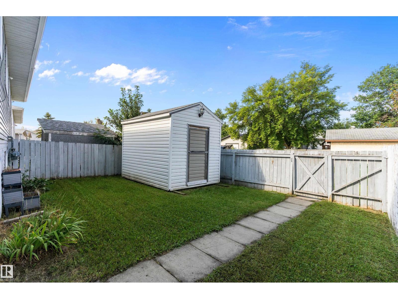 Photo 43 of 5708 52 St, Wetaskiwin AB