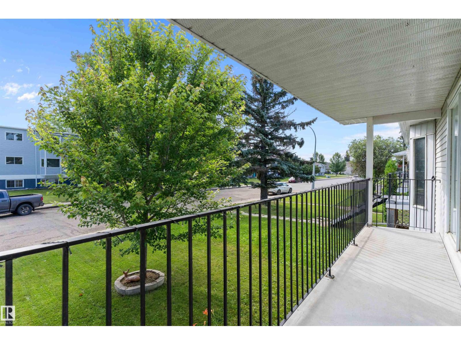 Photo 50 of 5708 52 St, Wetaskiwin AB