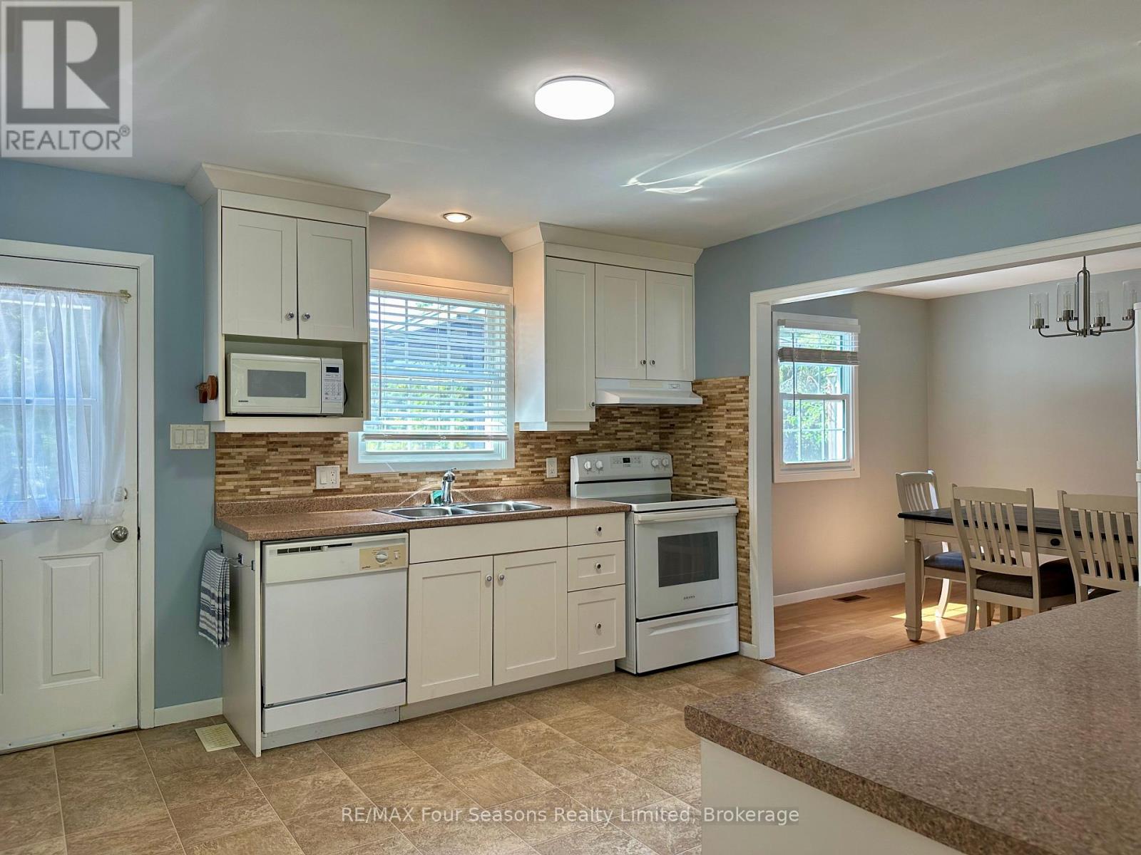 Photo 10 of 207 Christopher Street, Clearview ON