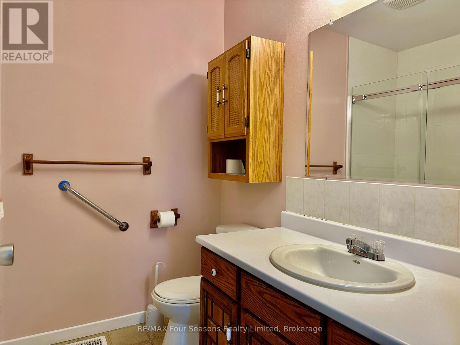 Photo 5 of 207 Christopher Street, Clearview ON