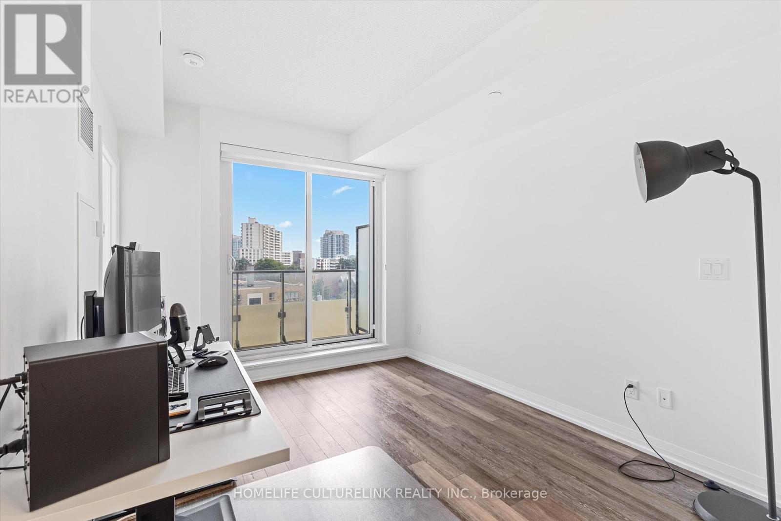 Photo 13 of 503 75 Canterbury Place, Toronto ON