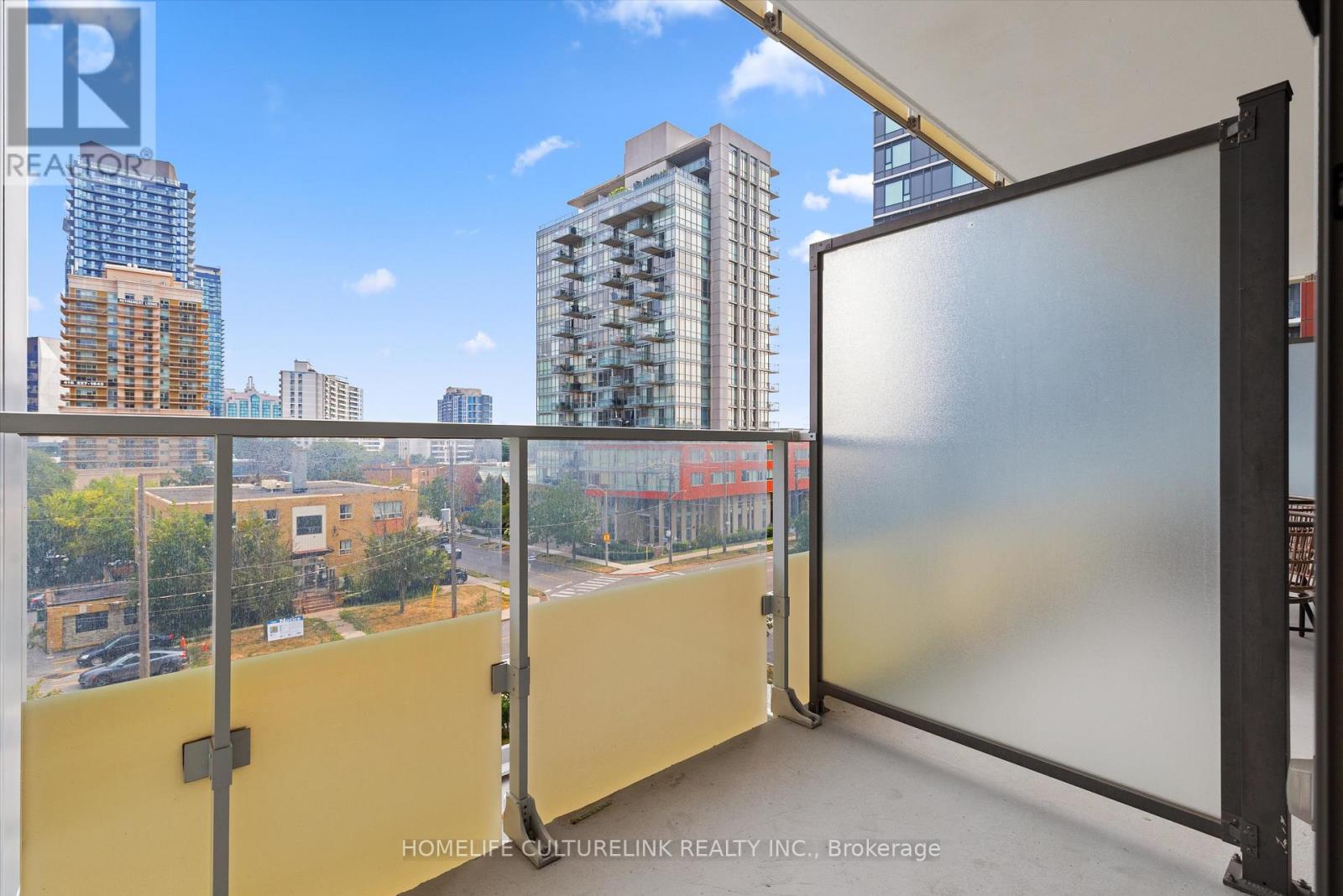 Photo 6 of 503 75 Canterbury Place, Toronto ON