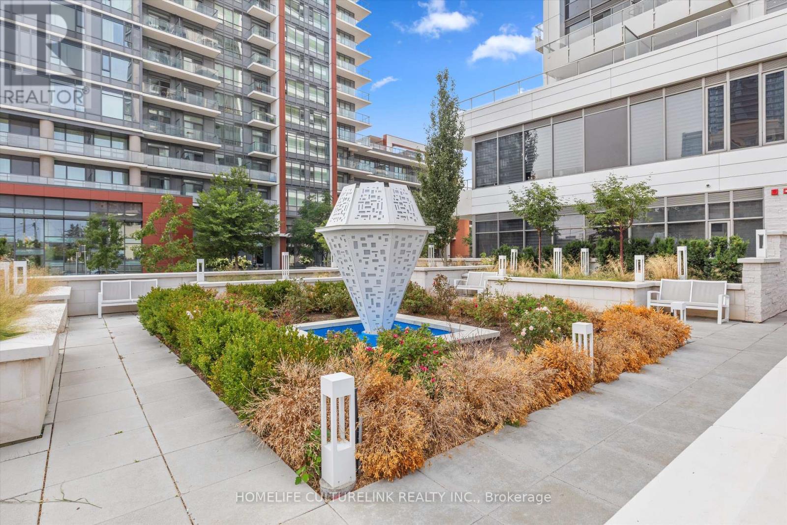 Photo 8 of 503 75 Canterbury Place, Toronto ON