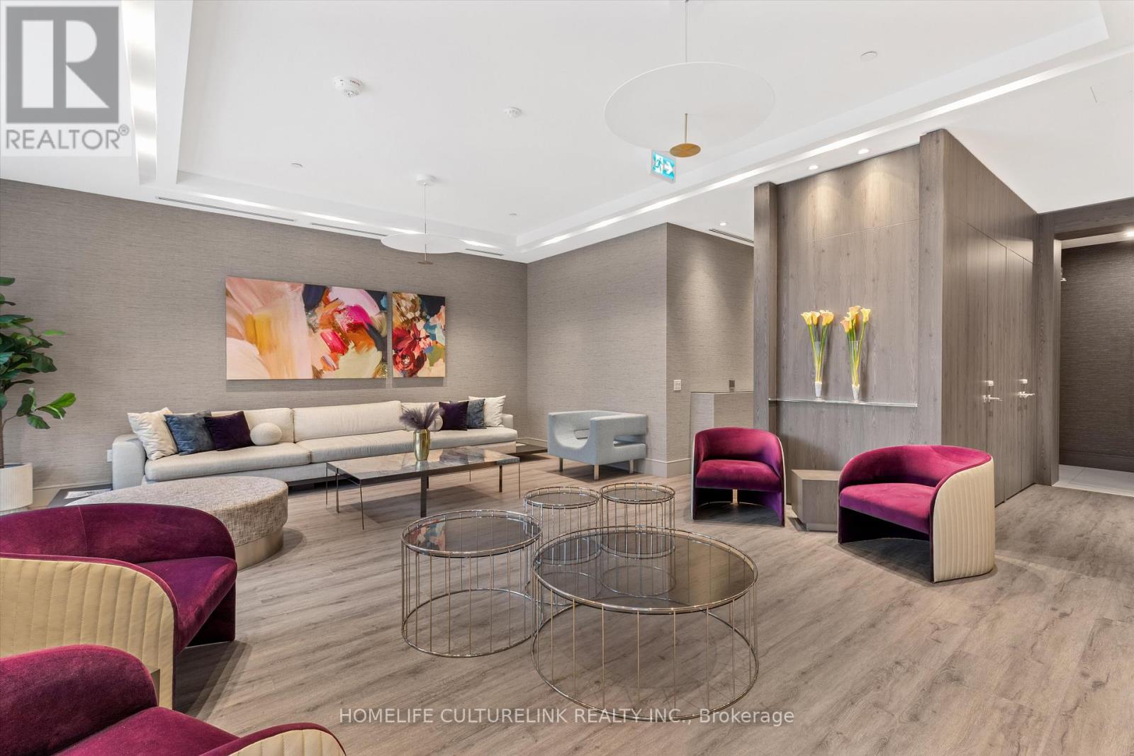 Photo 3 of 503 75 Canterbury Place, Toronto ON