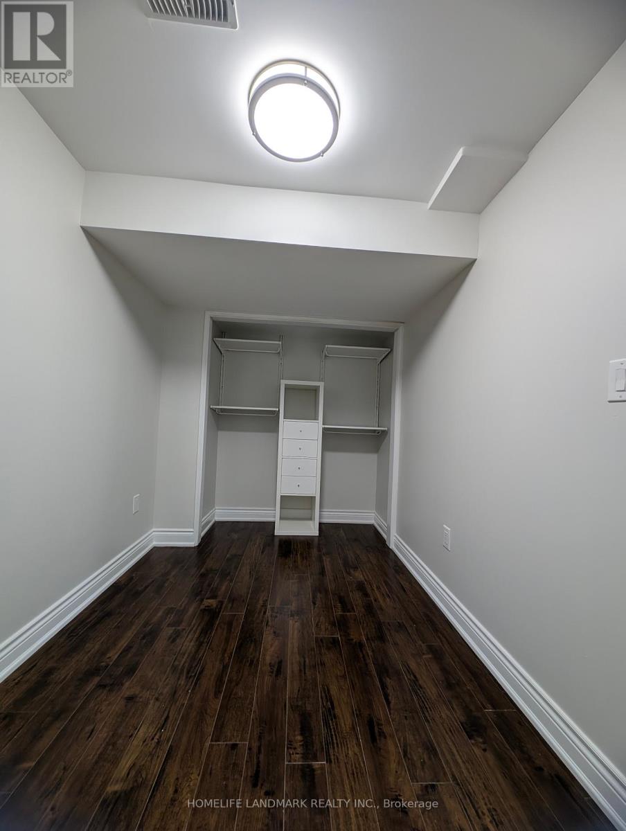 Photo 11 of 21 1015 Galesway Boulevard, Mississauga ON