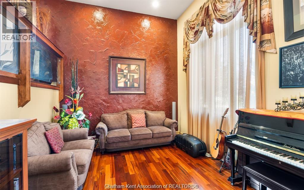 Photo 12 of 35 Normandy Avenue, Kingsville ON