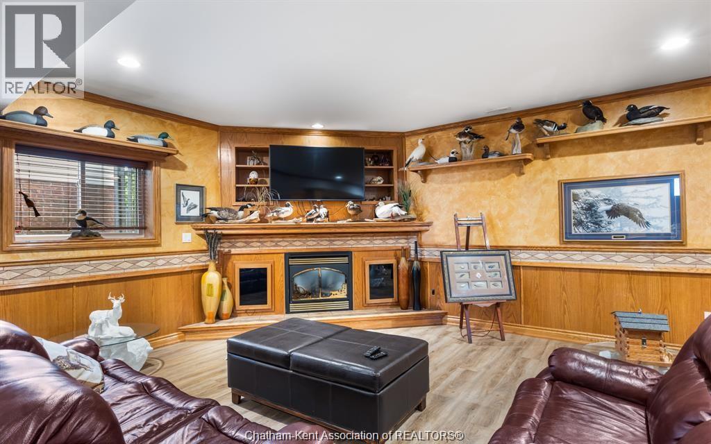 Photo 19 of 35 Normandy Avenue, Kingsville ON