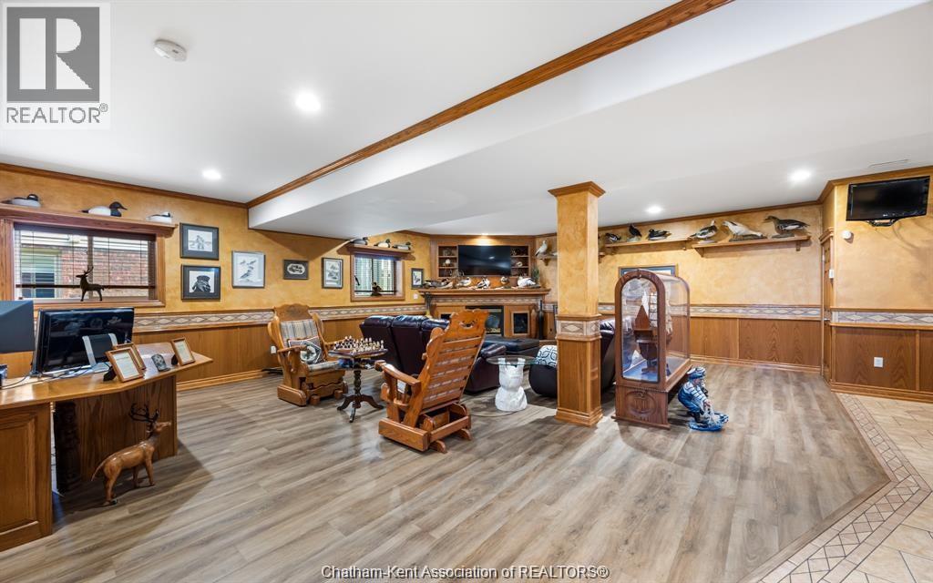 Photo 17 of 35 Normandy Avenue, Kingsville ON