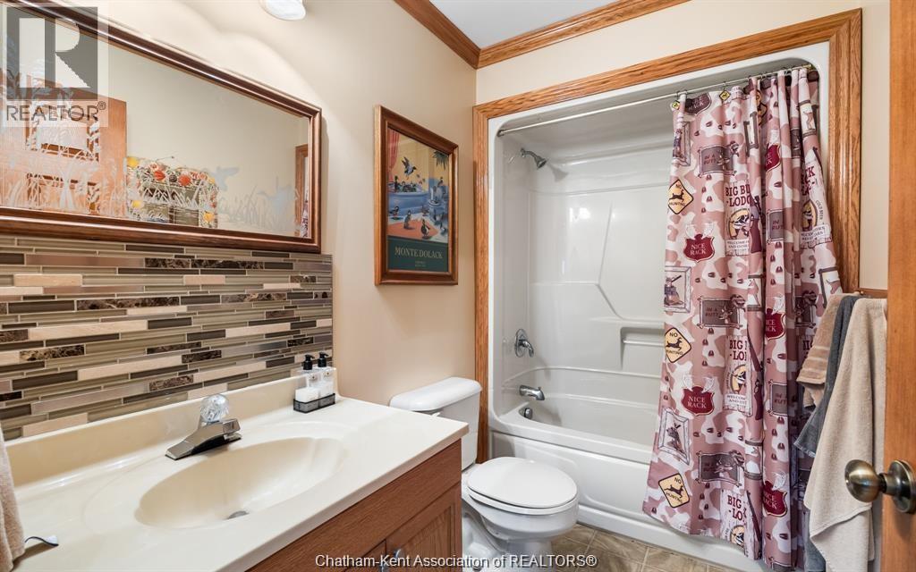 Photo 9 of 35 Normandy Avenue, Kingsville ON