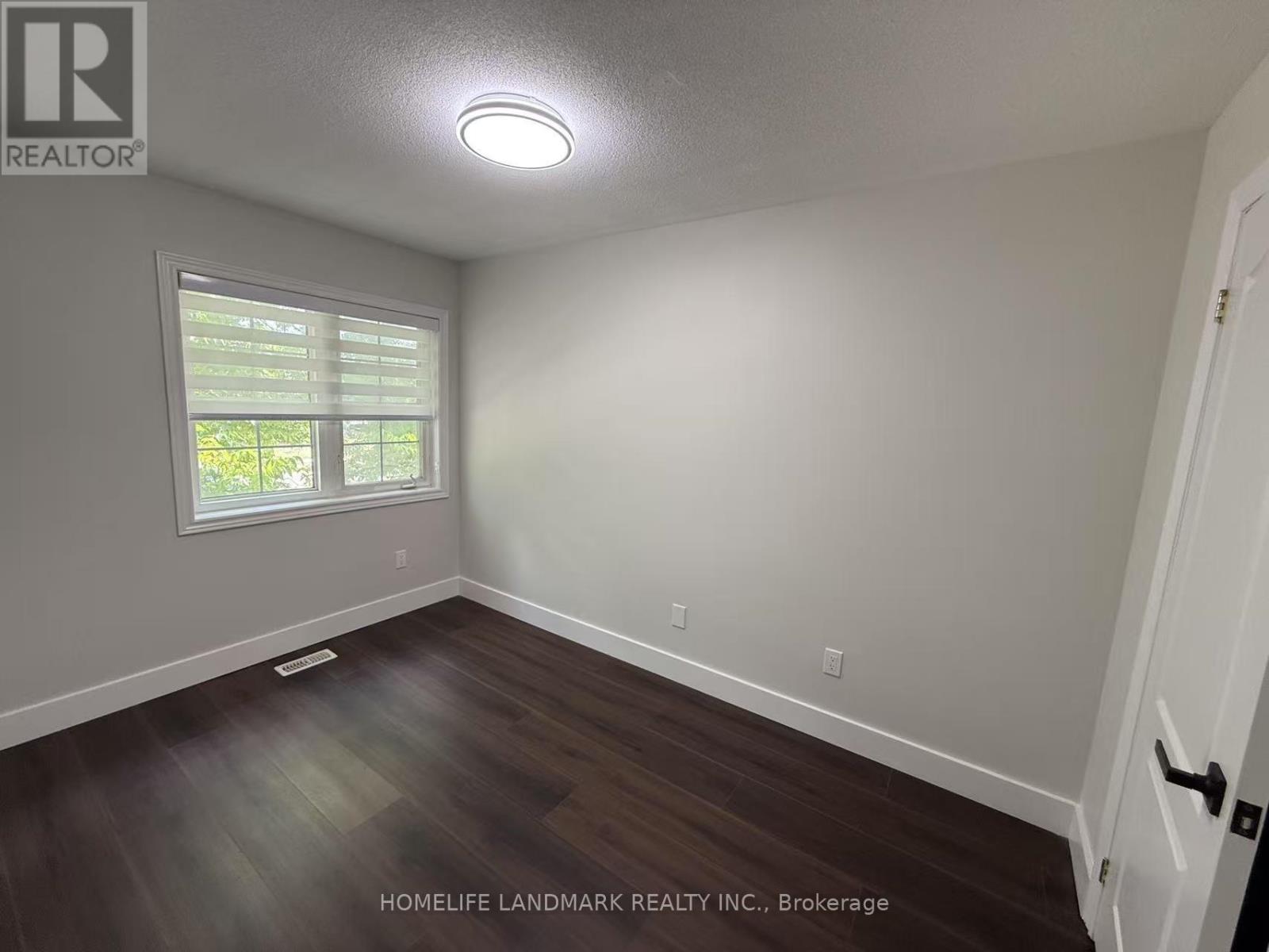 Photo 12 of 21 1015 Galesway Boulevard, Mississauga ON