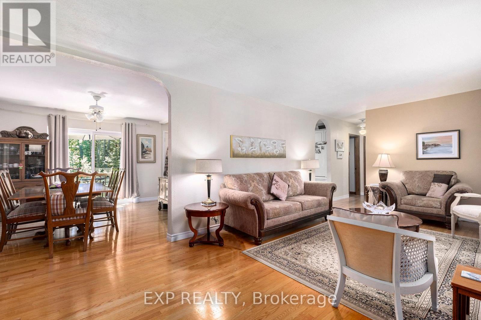 Photo 10 of 277 Allbirch Road, Ottawa ON