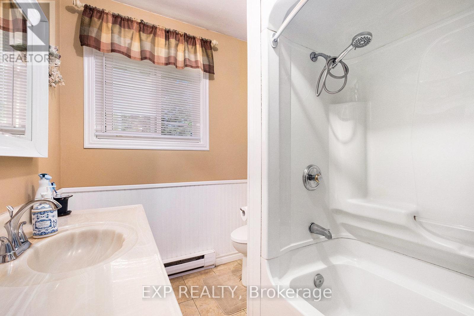 Photo 16 of 277 Allbirch Road, Ottawa ON