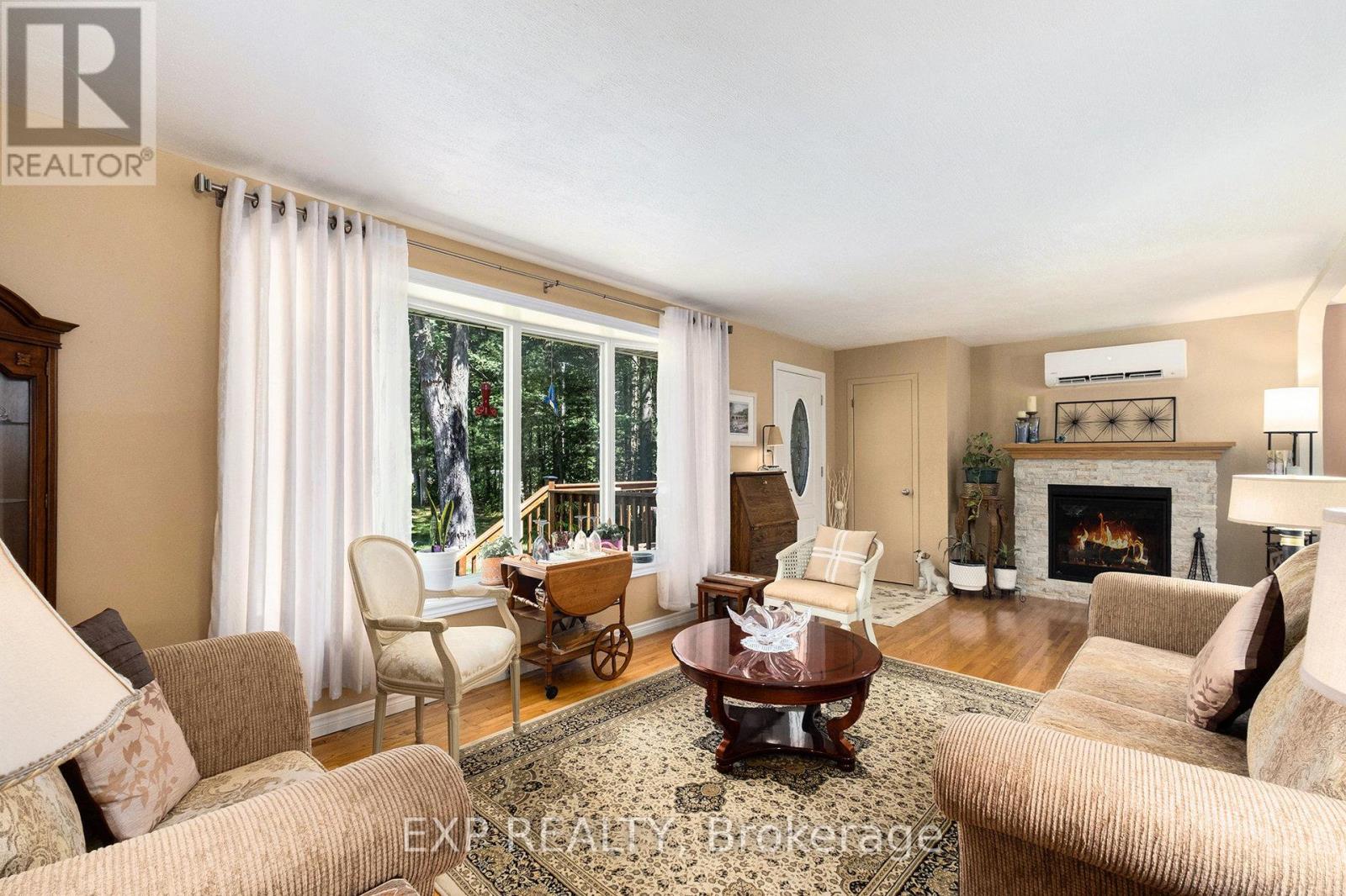 Photo 8 of 277 Allbirch Road, Ottawa ON