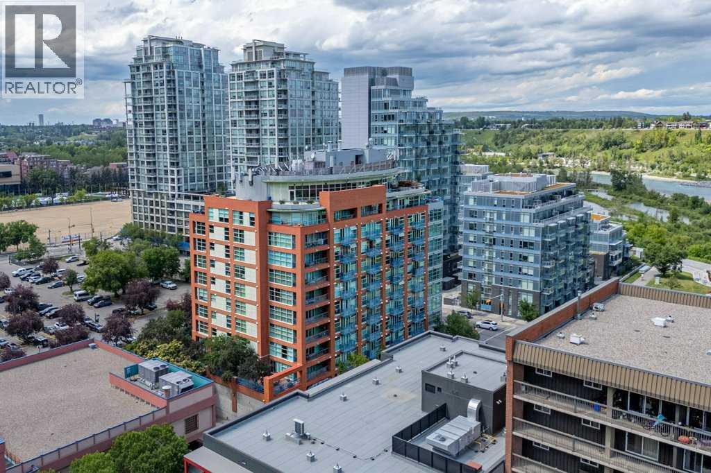 Single Family House for Sale in   Riverfront Avenue SW Chinatown Calgary 