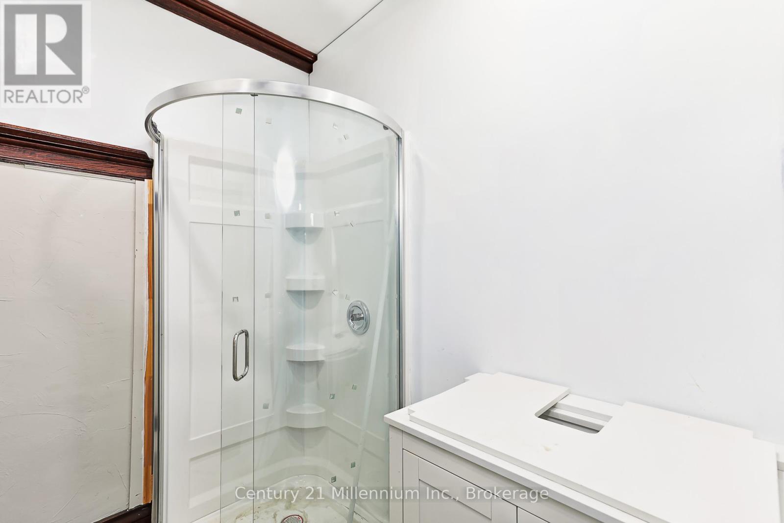 Photo 15 of 637 Hurontario Street, Collingwood ON