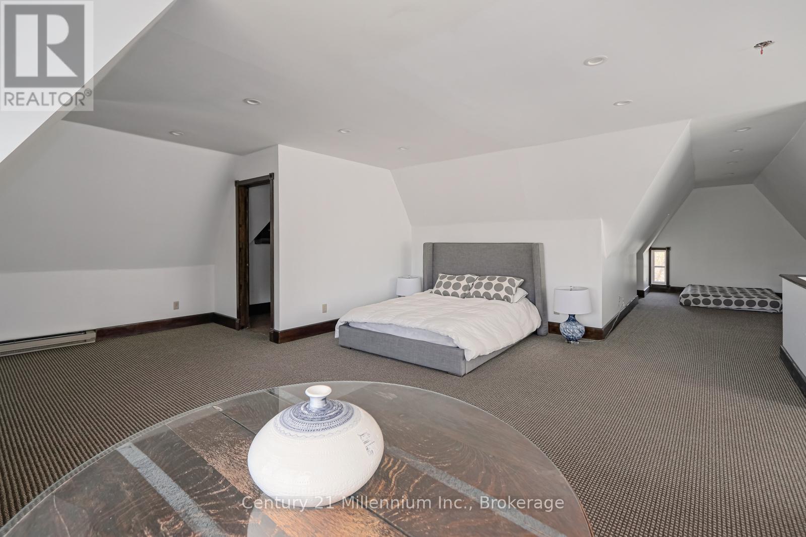 Photo 12 of 637 Hurontario Street, Collingwood ON