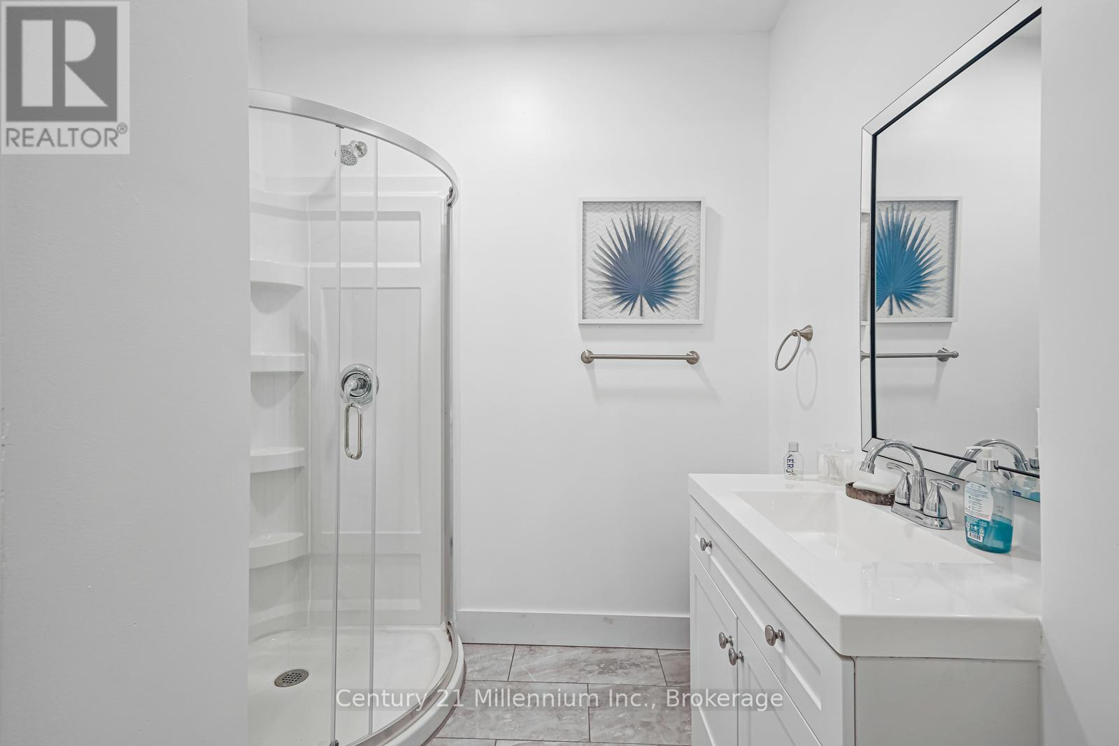 Photo 35 of 637 Hurontario Street, Collingwood ON
