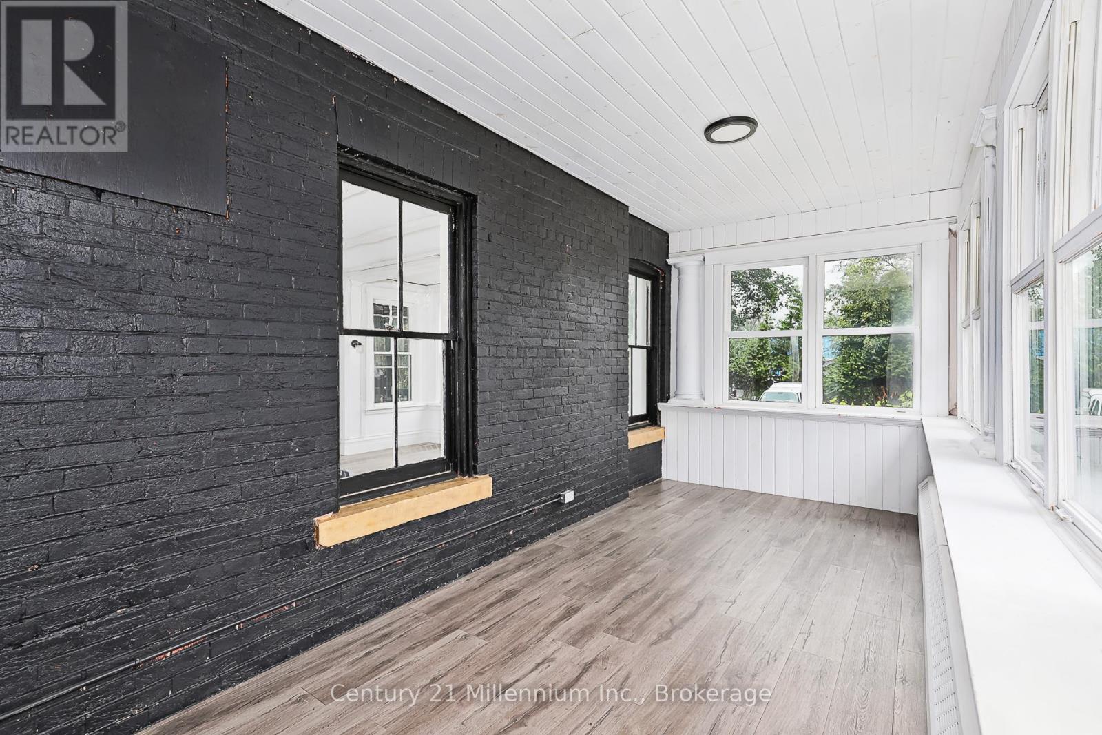 Photo 7 of 637 Hurontario Street, Collingwood ON