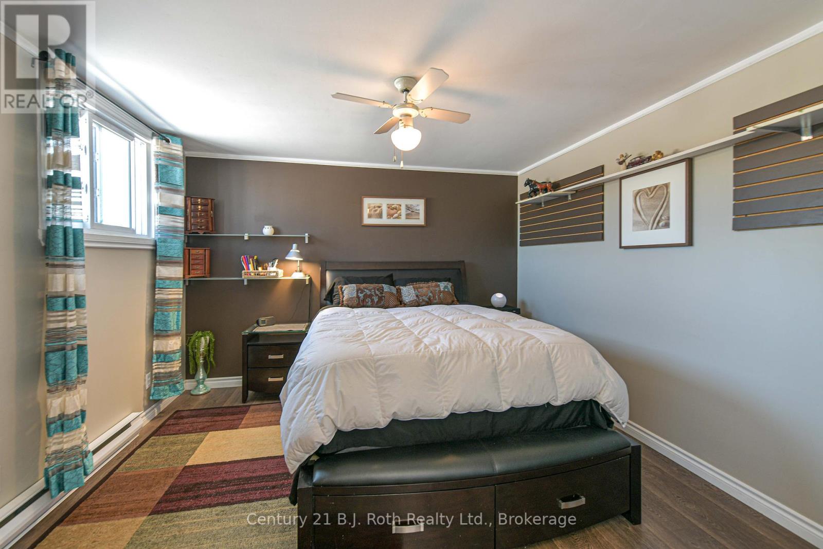 Photo 19 of 21 40 Victoria Crescent, Orillia ON