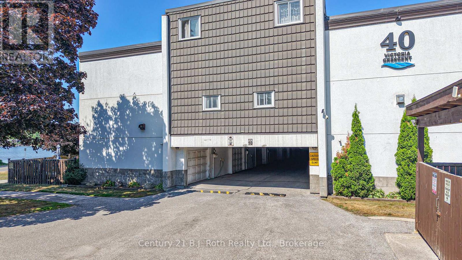 Photo 29 of 21 40 Victoria Crescent, Orillia ON
