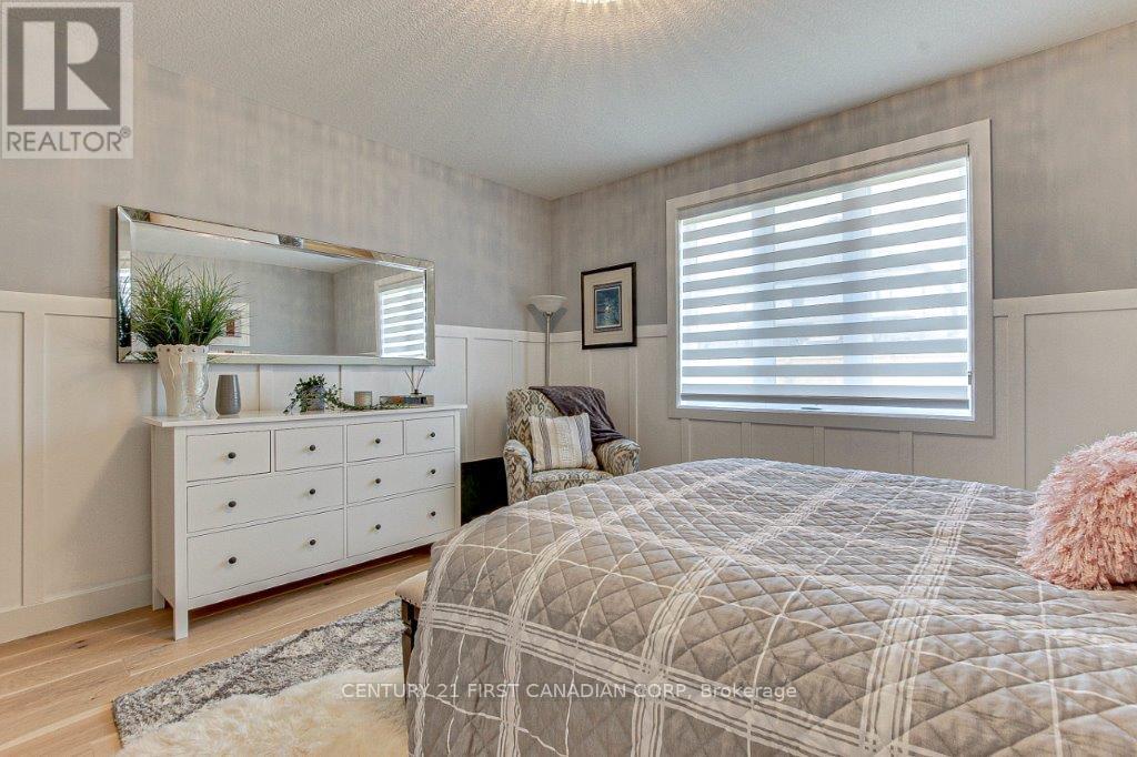 Photo 21 of 4103 Campbell Street, London South ON