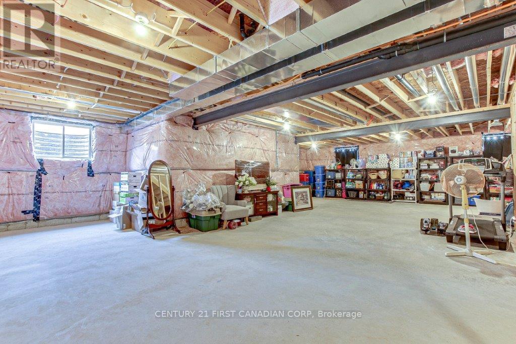 Photo 2 of 4103 Campbell Street, London South ON