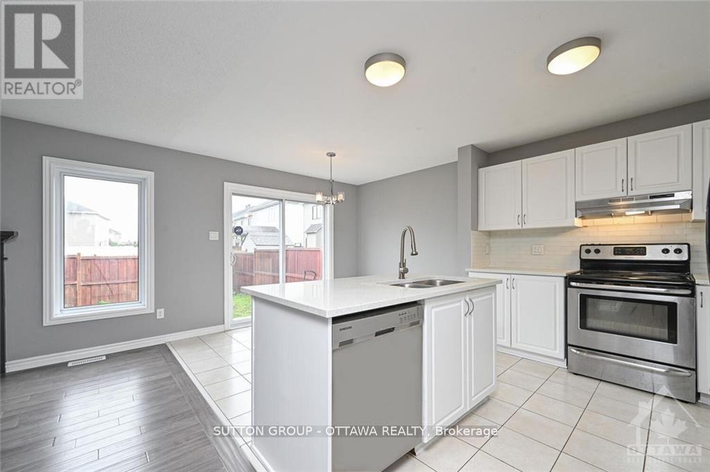 Photo 10 of 635 Clearbrook Drive, Ottawa ON