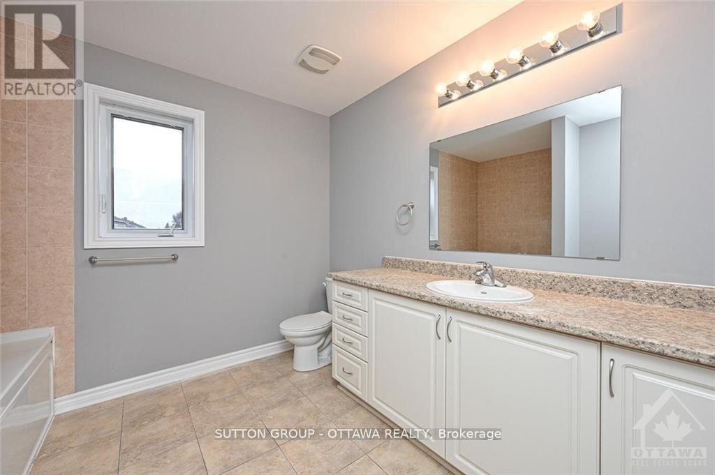 Photo 16 of 635 Clearbrook Drive, Ottawa ON