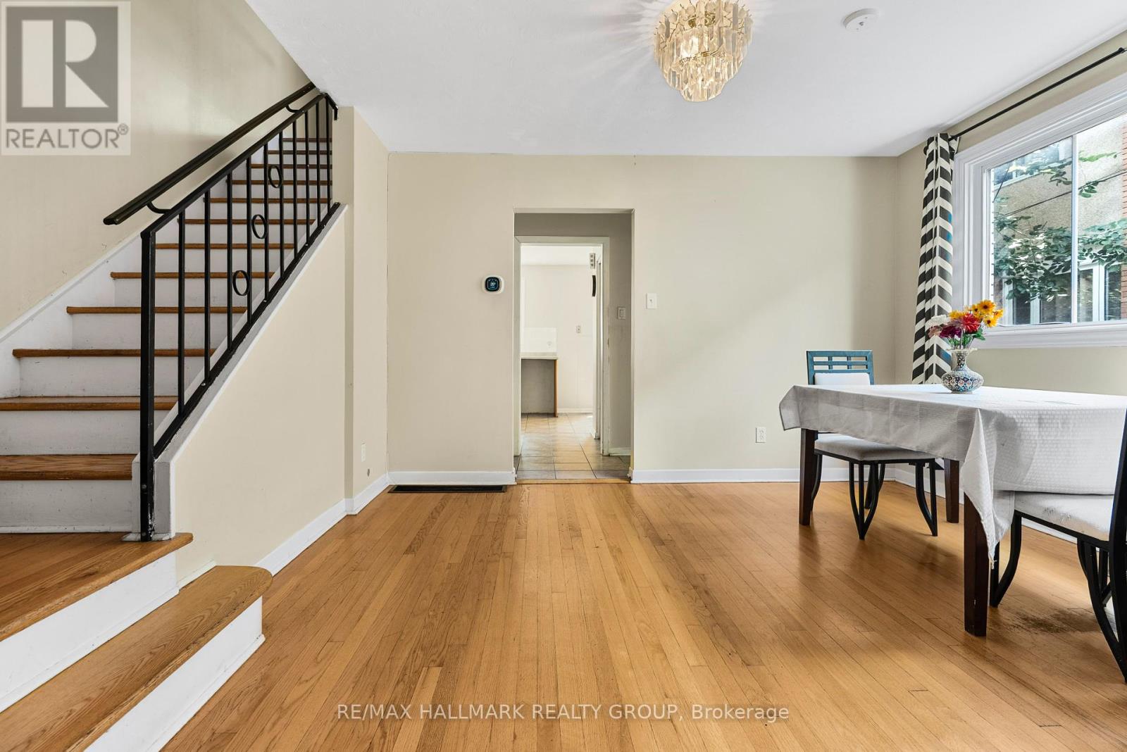 Photo 10 of 2666 Regina Street, Ottawa ON