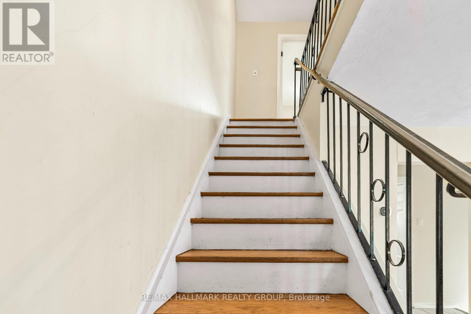 Photo 17 of 2666 Regina Street, Ottawa ON