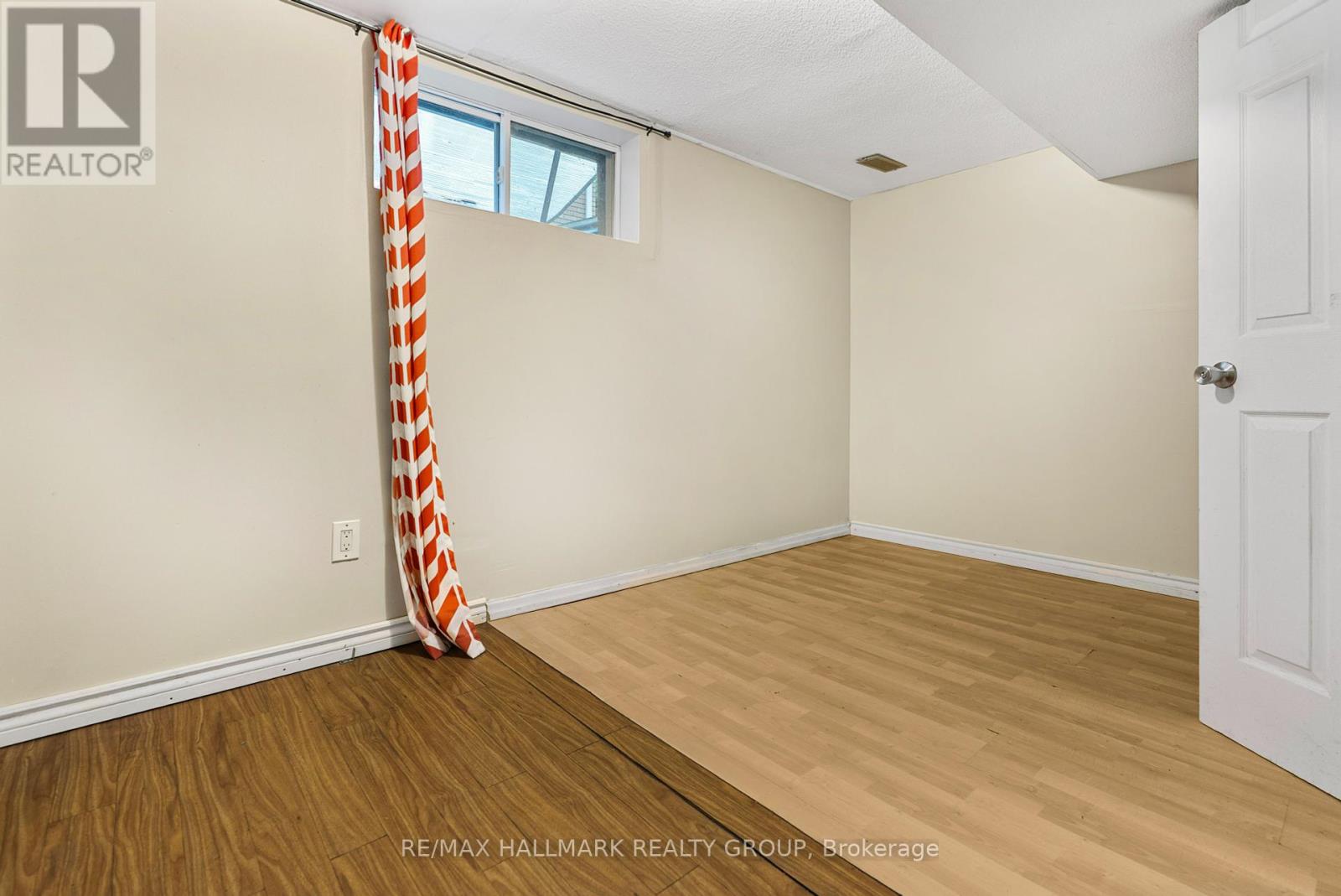 Photo 28 of 2666 Regina Street, Ottawa ON