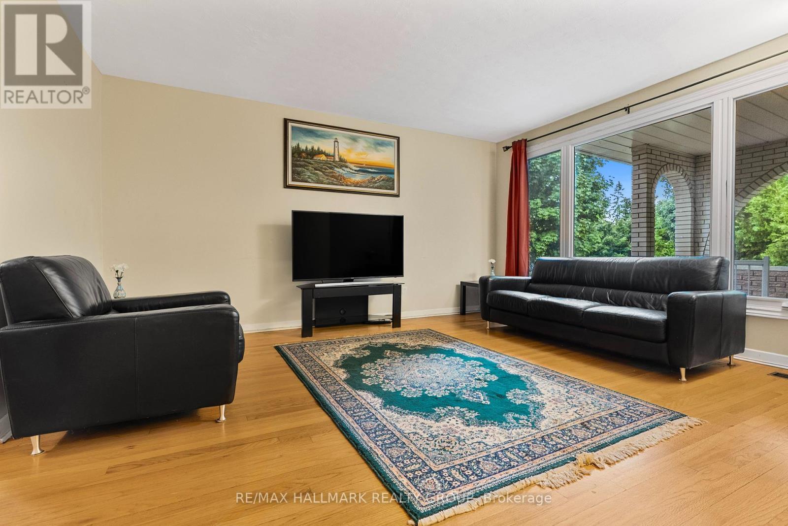 Photo 7 of 2666 Regina Street, Ottawa ON