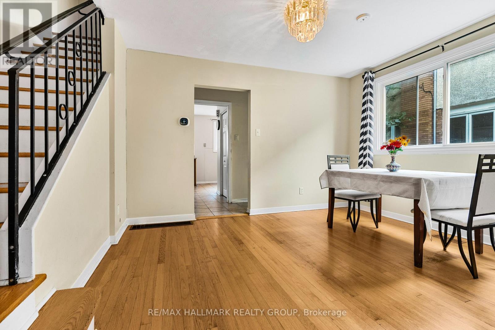 Photo 9 of 2666 Regina Street, Ottawa ON
