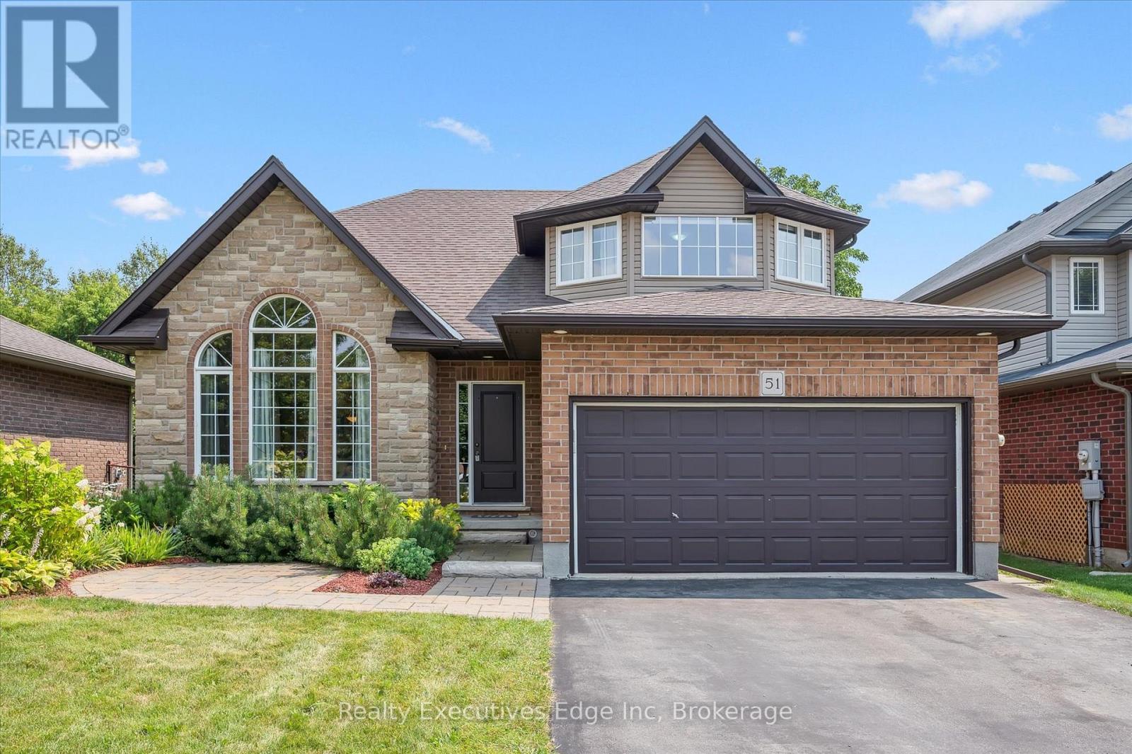 Photo 27 of 51 Marr Drive, Centre Wellington ON