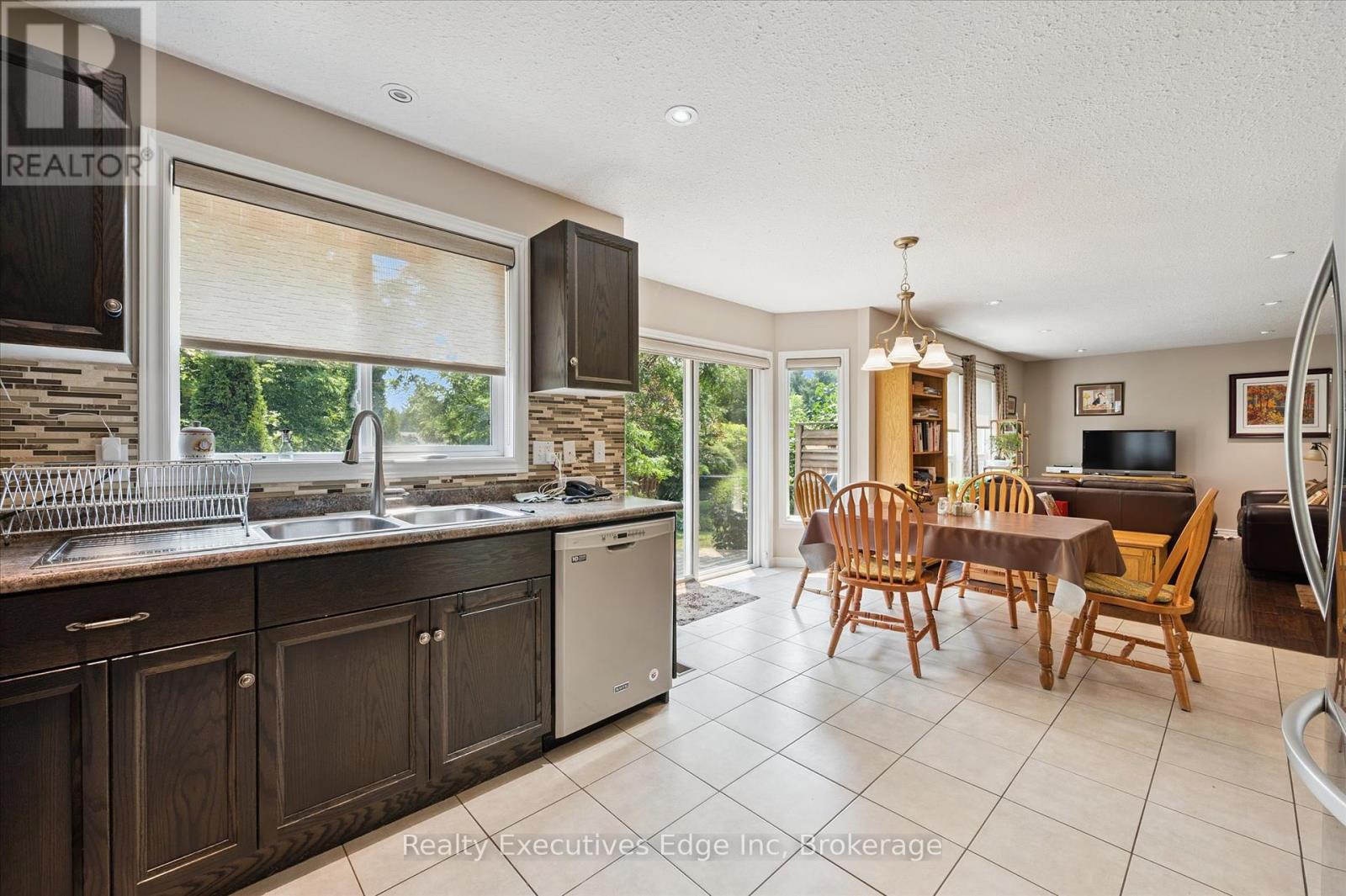 Photo 26 of 51 Marr Drive, Centre Wellington ON