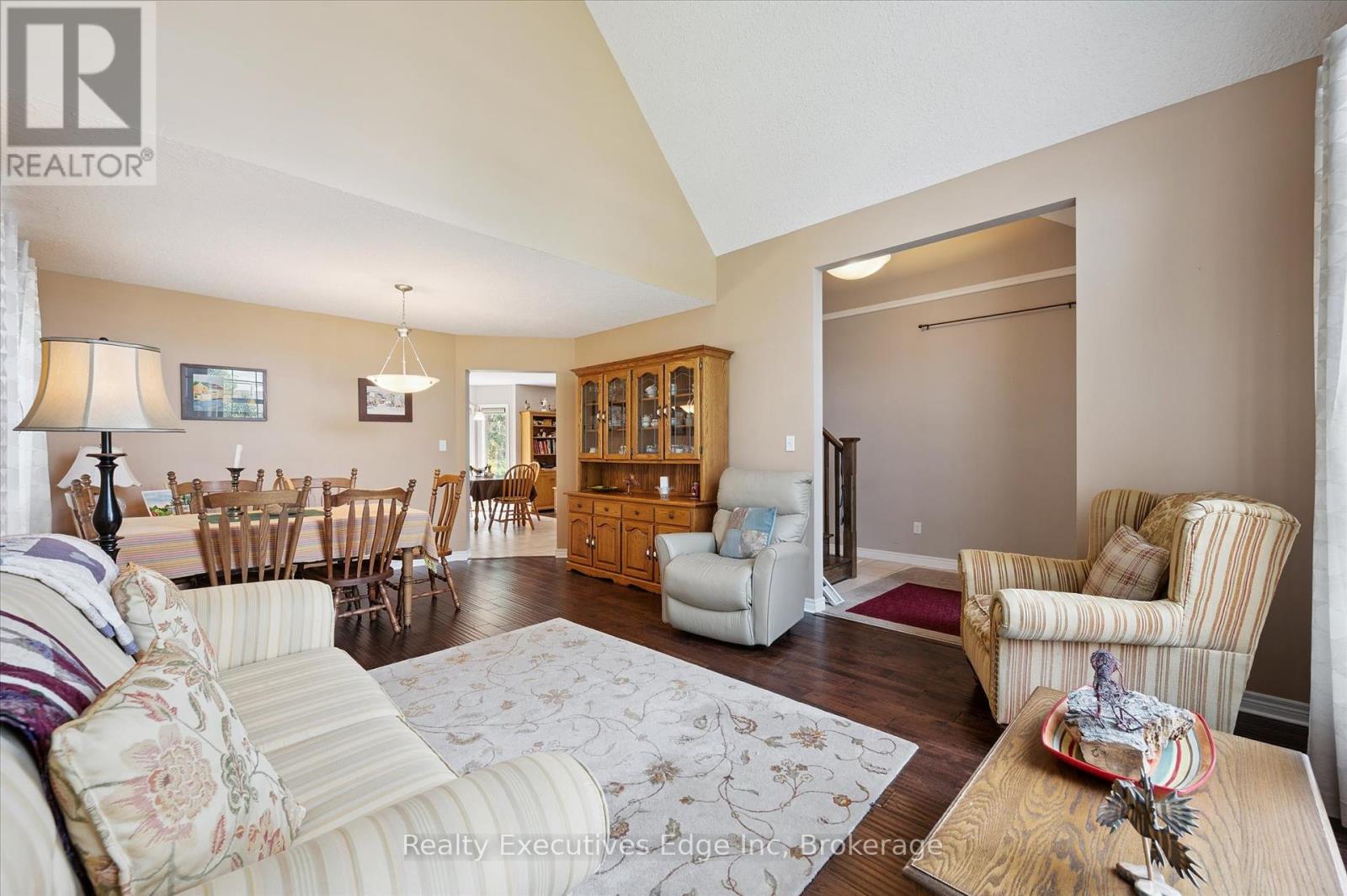 Photo 2 of 51 Marr Drive, Centre Wellington ON