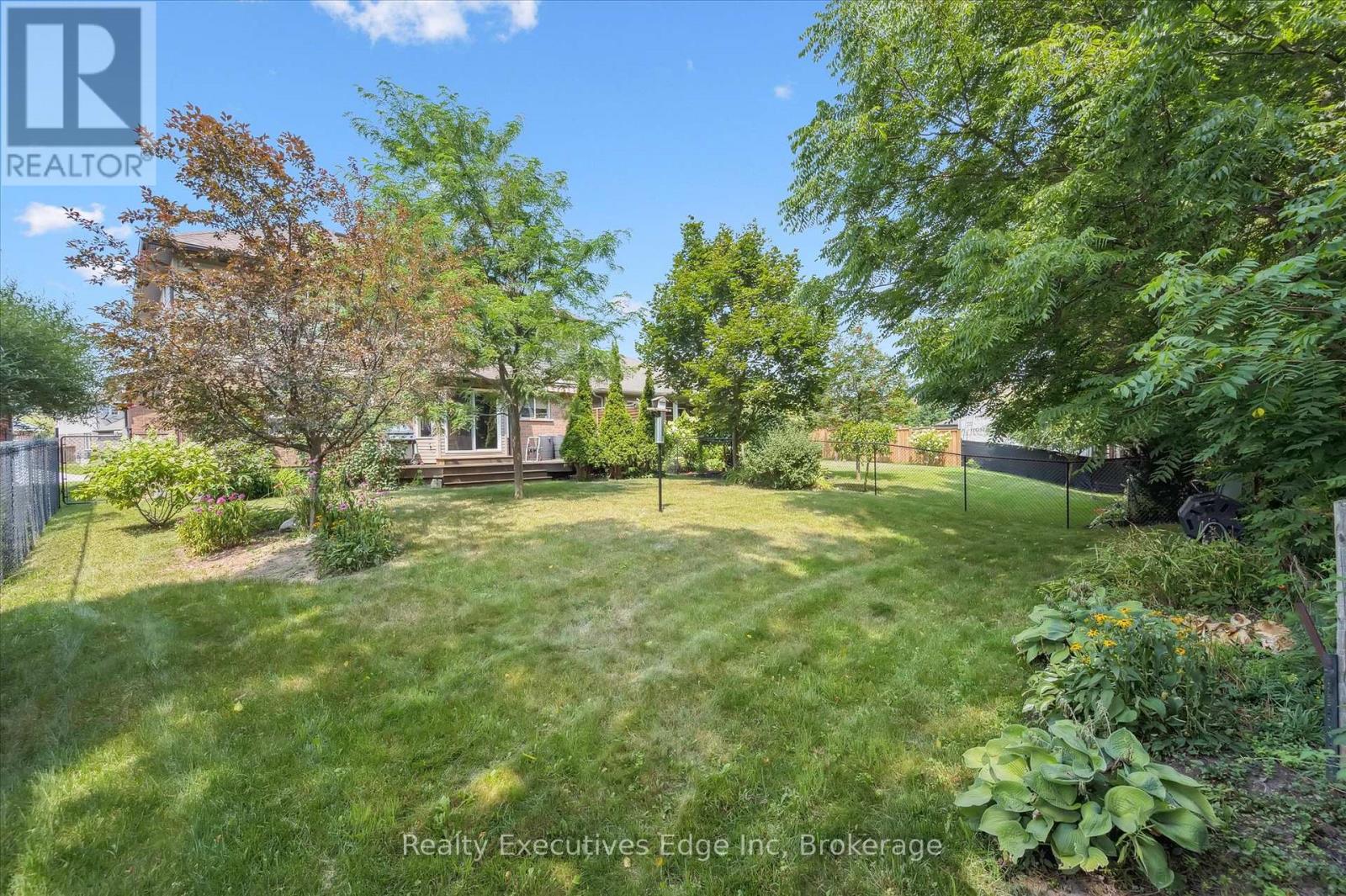 Photo 15 of 51 Marr Drive, Centre Wellington ON