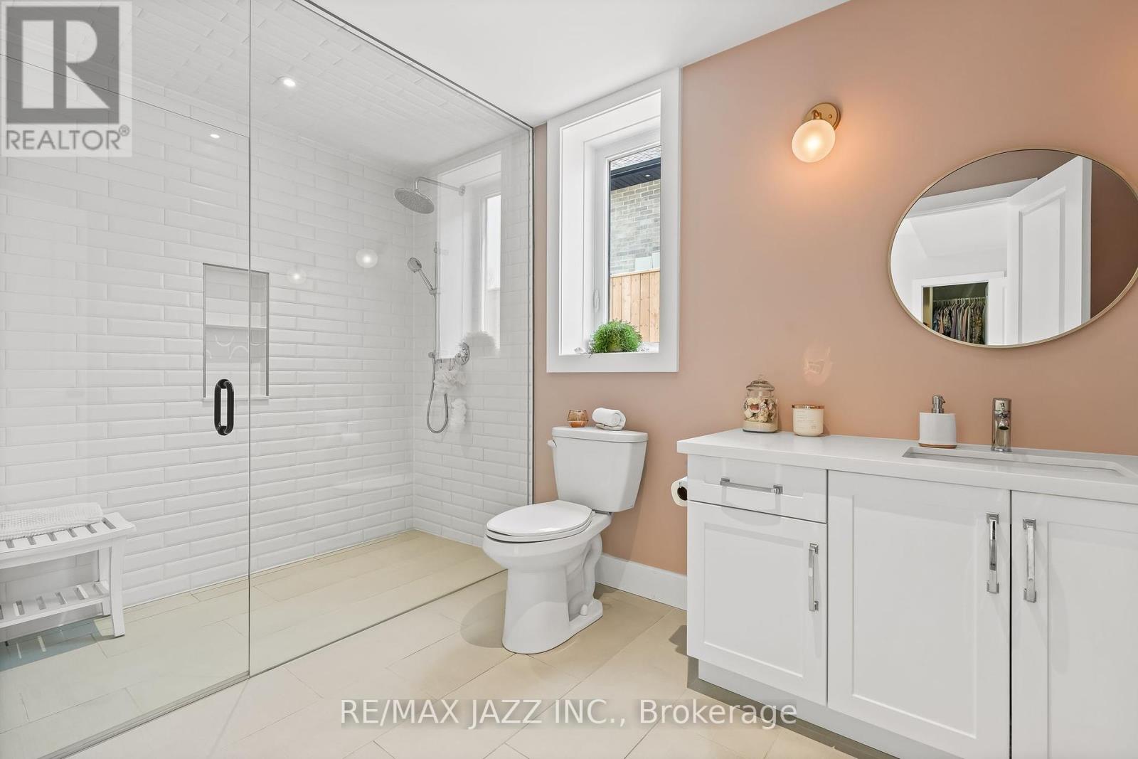Photo 27 of 48 Pleasant View Crescent, Kawartha Lakes ON