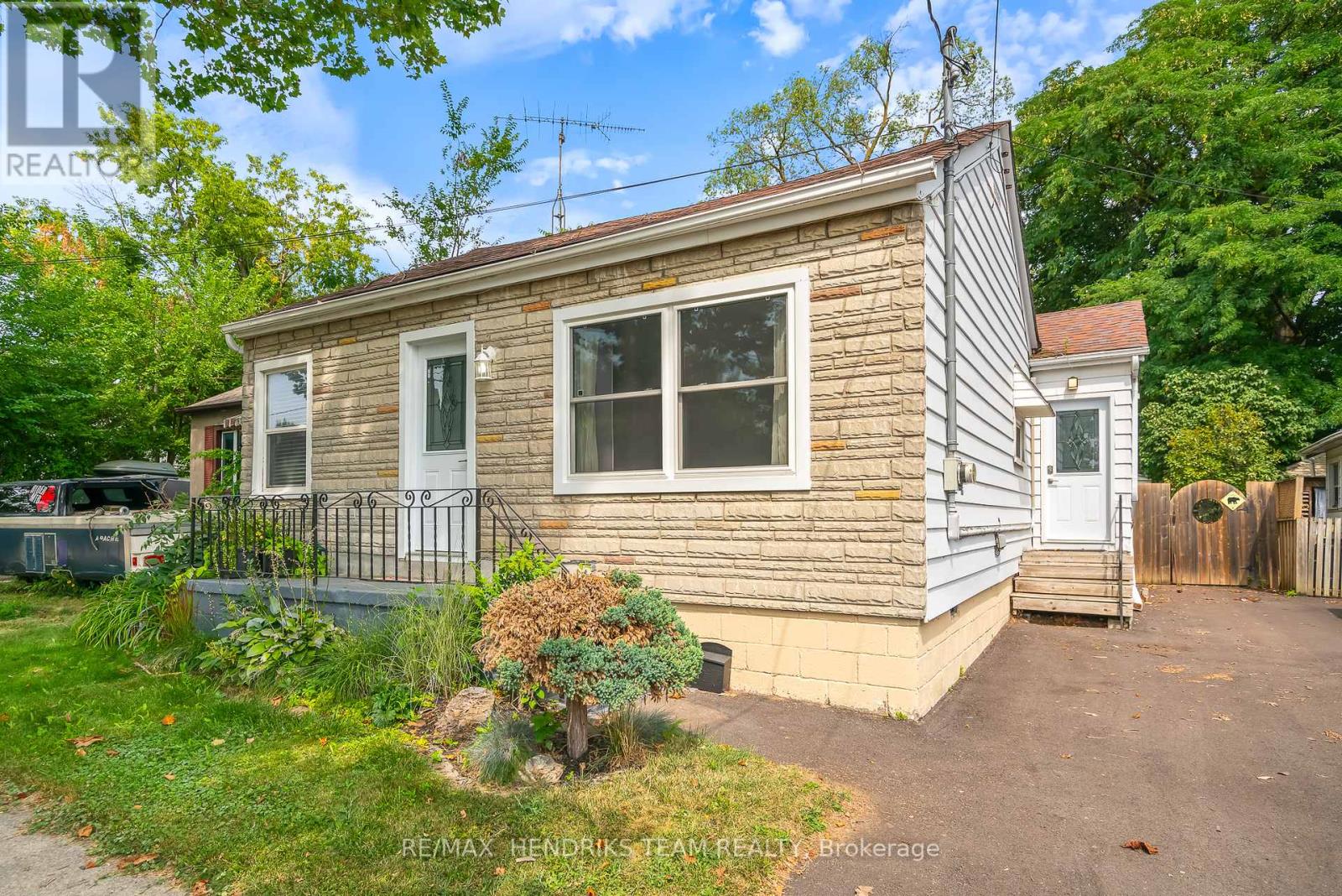 Photo 20 of 7 Elmwood Avenue, St Catharines ON