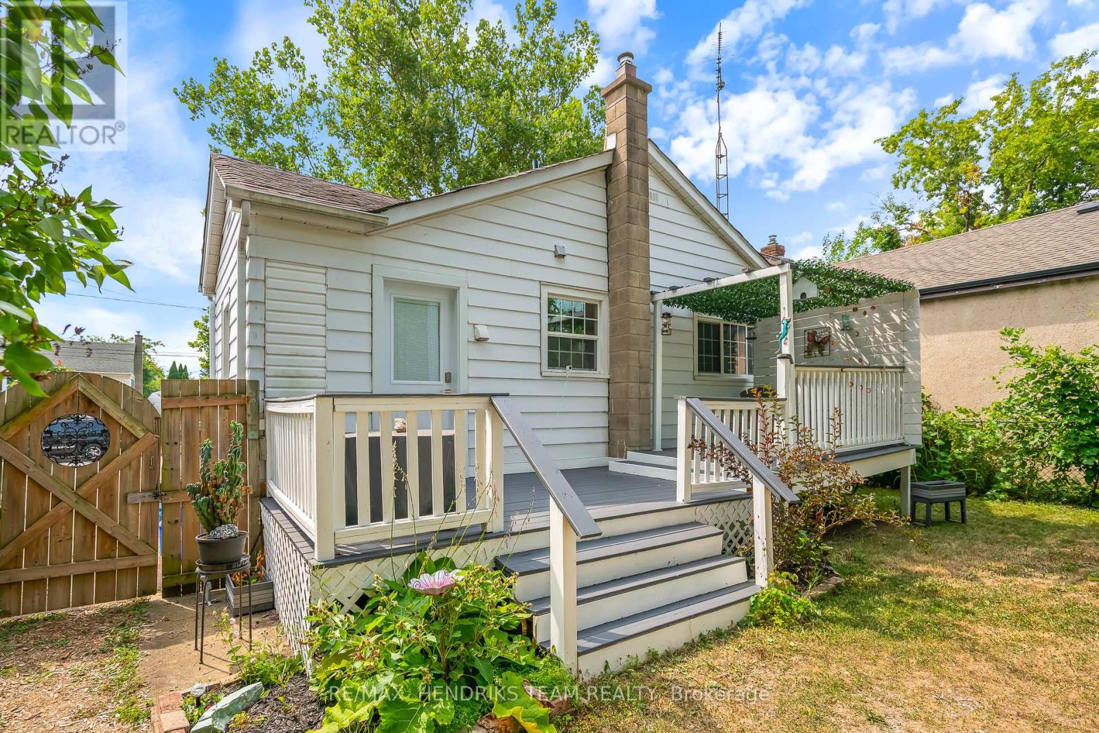 Photo 8 of 7 Elmwood Avenue, St Catharines ON