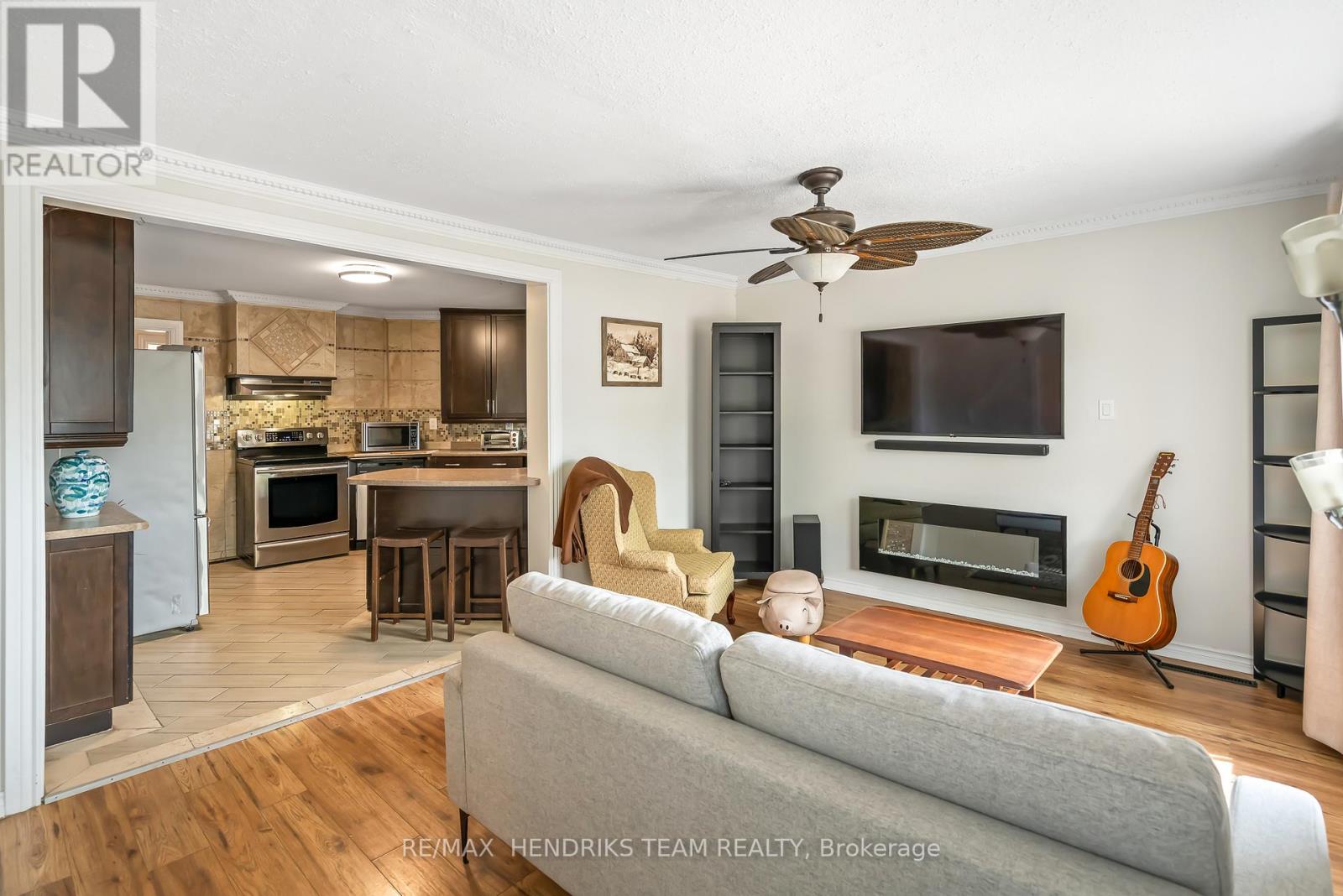 Photo 13 of 7 Elmwood Avenue, St Catharines ON