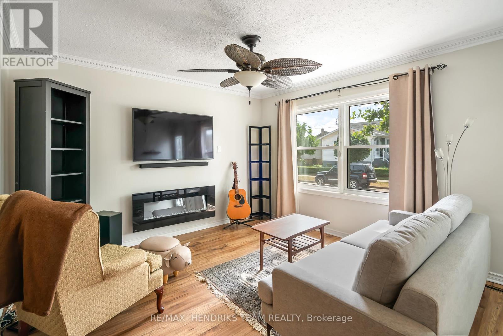 Photo 12 of 7 Elmwood Avenue, St Catharines ON
