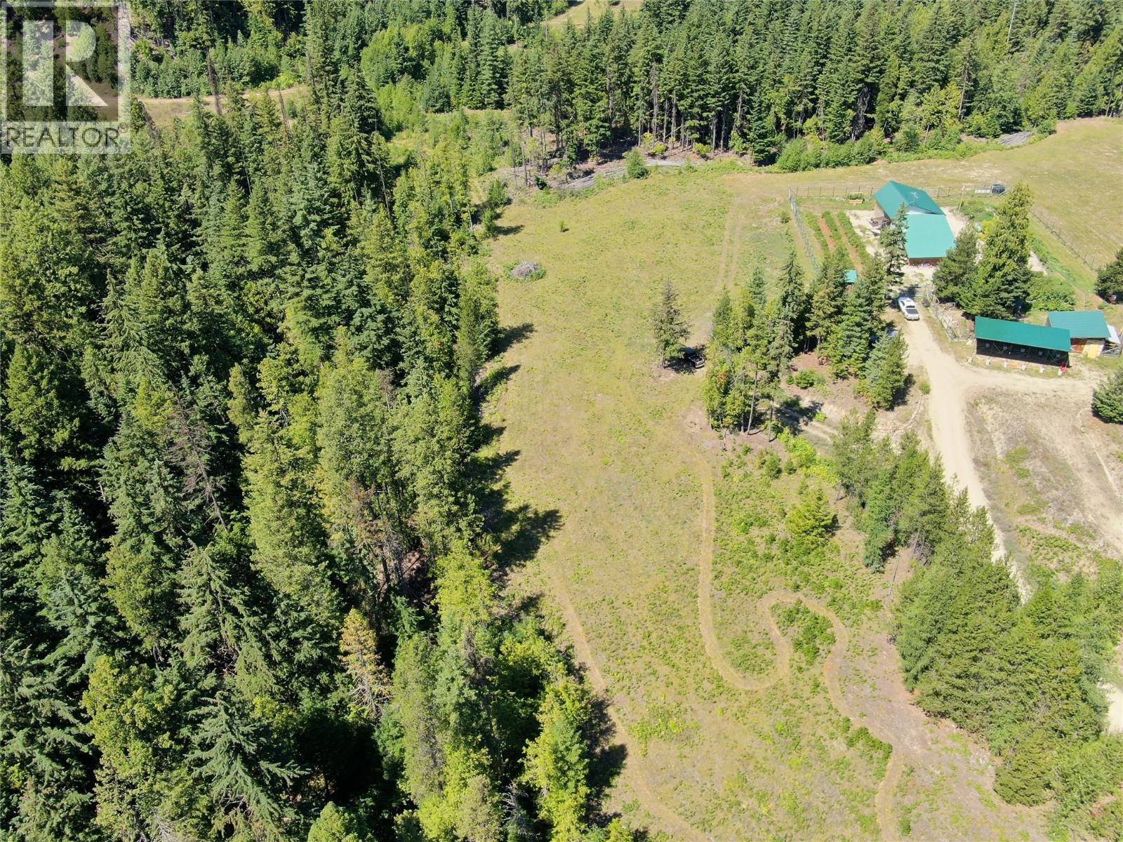 Photo 2 of 3809 Passmore Upper Road, Passmore BC
