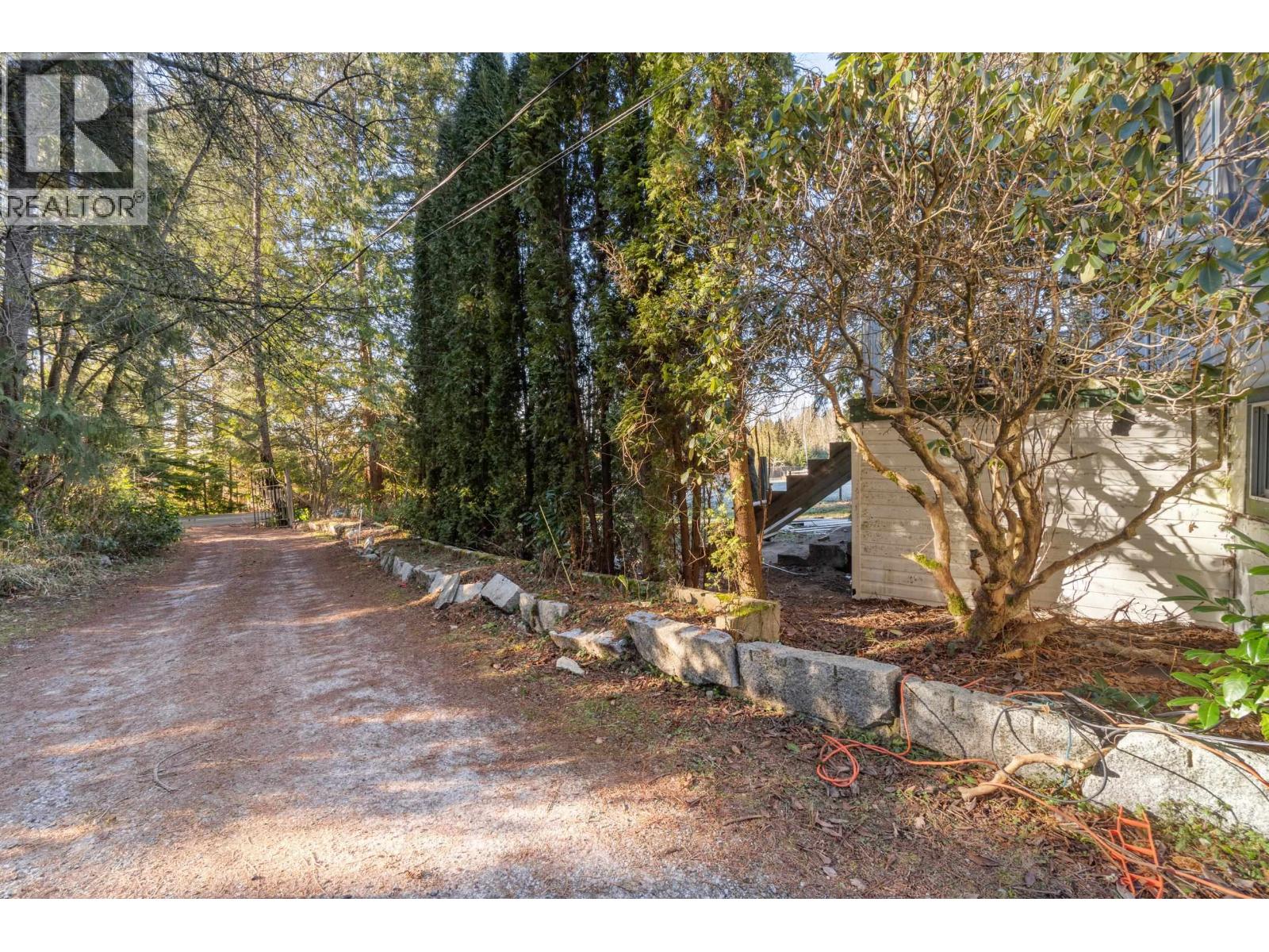 Photo 2 of 28263 108 Avenue, Maple Ridge BC