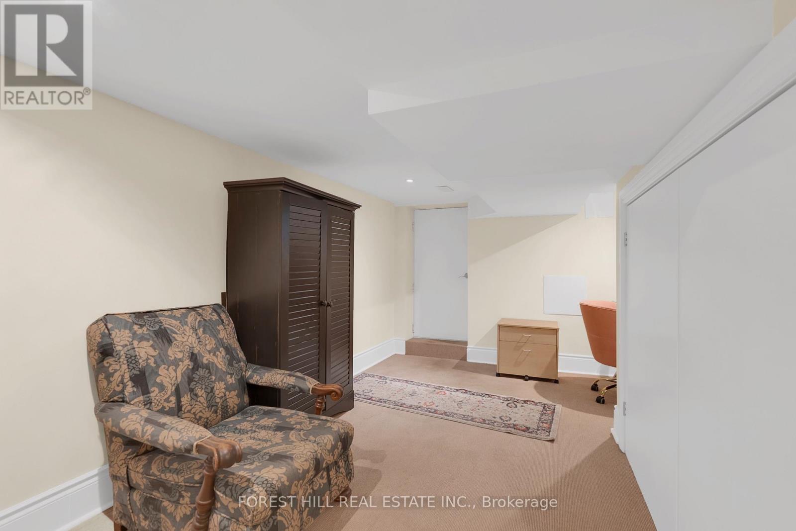 Photo 34 of 169 Rushton Road, Toronto ON