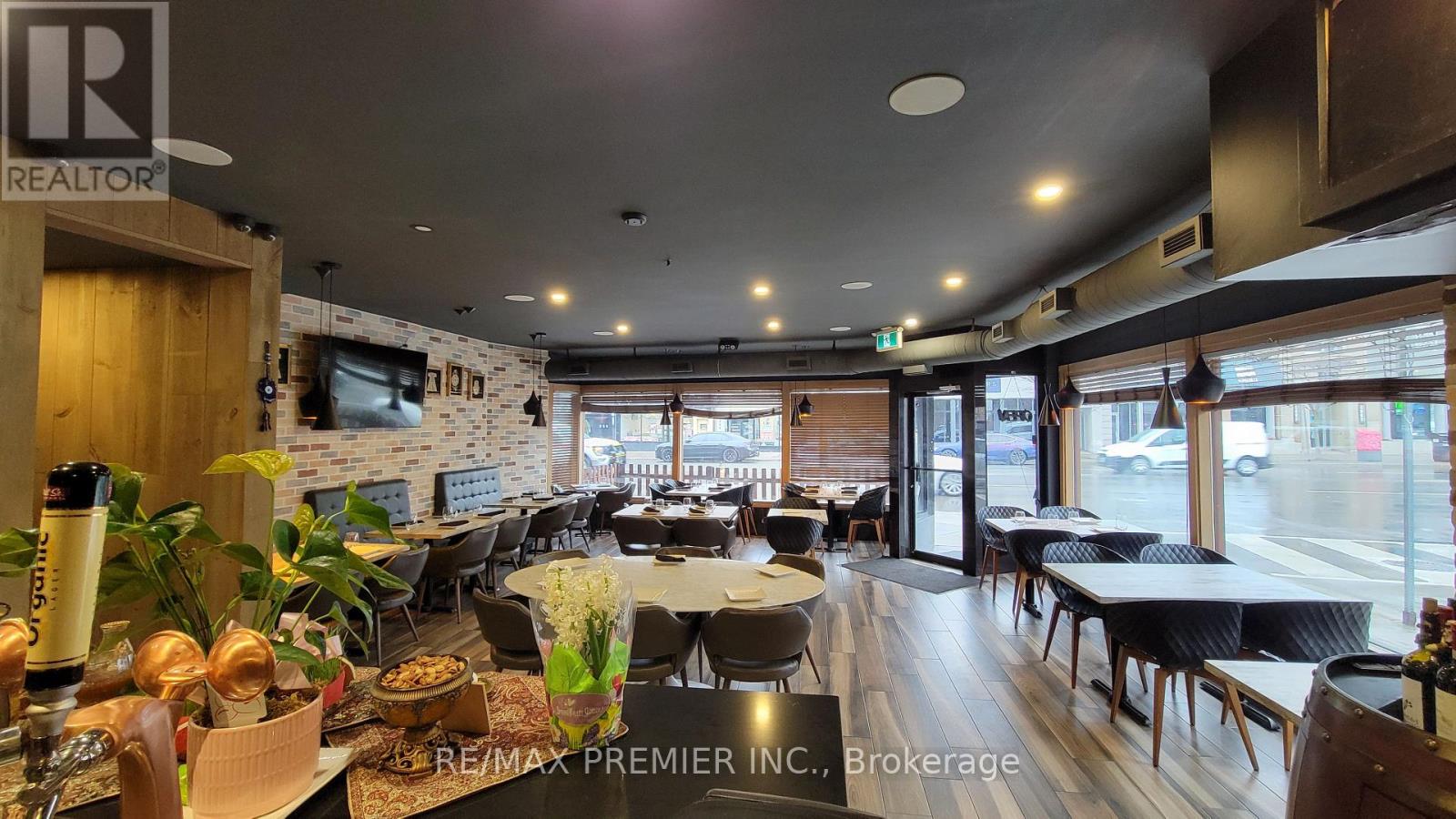 Photo 20 of 3443 Yonge Street, Toronto ON